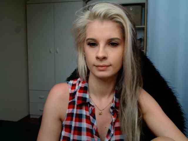 KristineNatural webcam