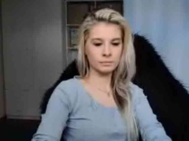 KristineNatural webcam