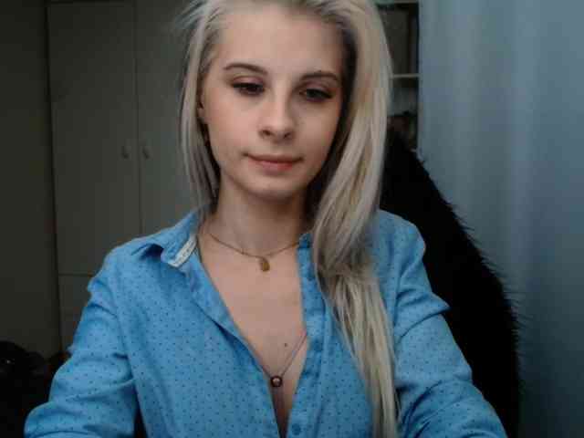 KristineNatural webcam