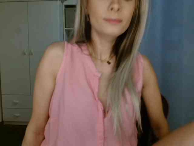 KristineNatural webcam