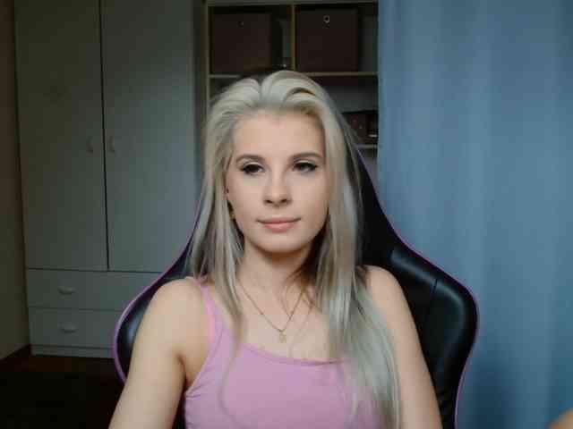 KristineNatural webcam