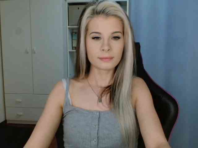 KristineNatural webcam