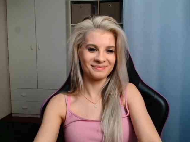 KristineNatural webcam