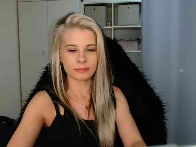 KristineNatural webcam