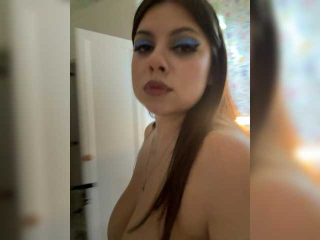 Lola-Cash live cam on BongaCams