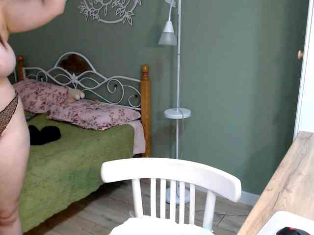 Lola-Cash webcam