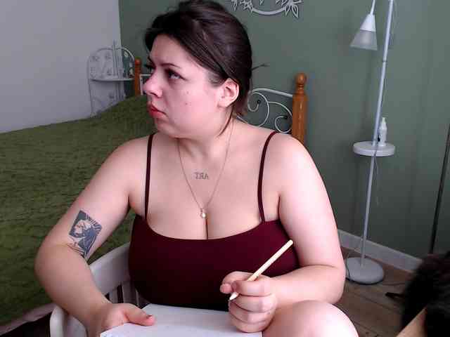 Lola-Cash webcam