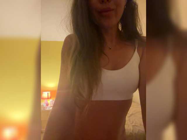 AnnaHott live cam on BongaCams
