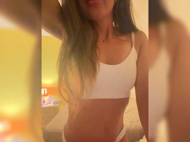 AnnaHott