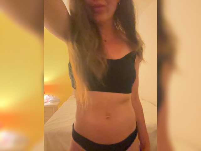 AnnaHott