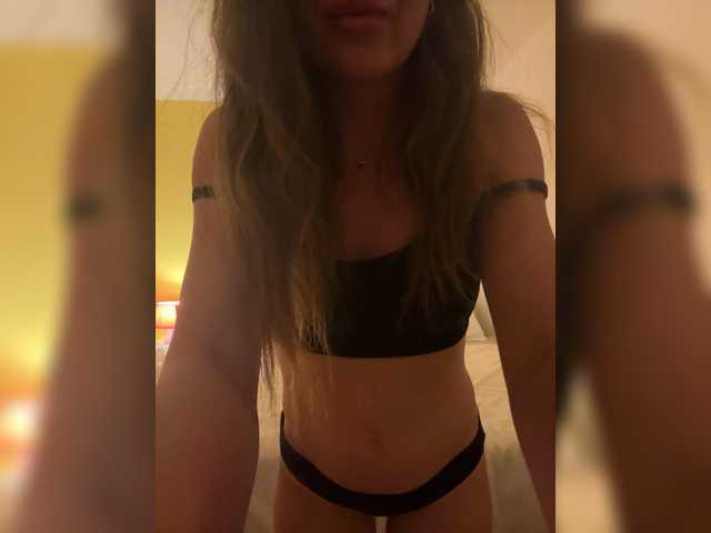AnnaHott live cam on BongaCams