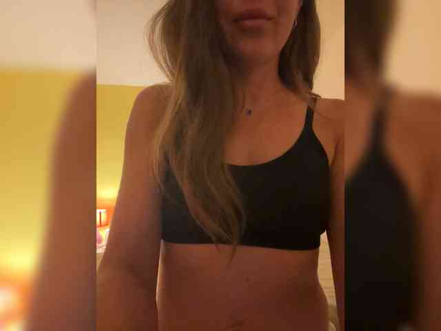 AnnaHott