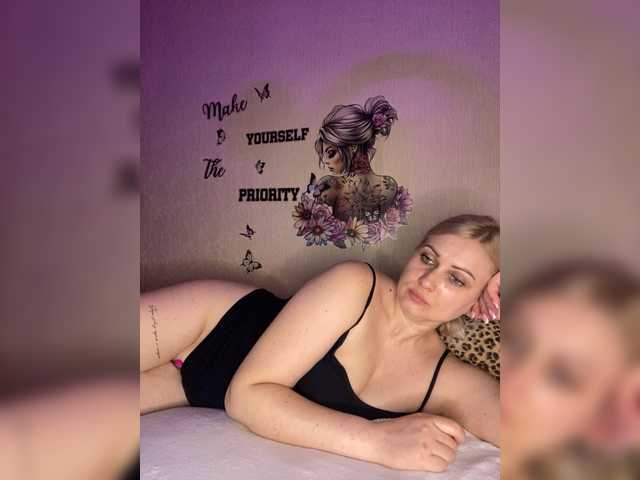 Enni1's BongaCams show and profile