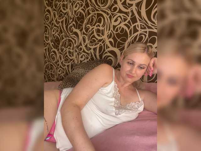 Enni1 live cam on BongaCams