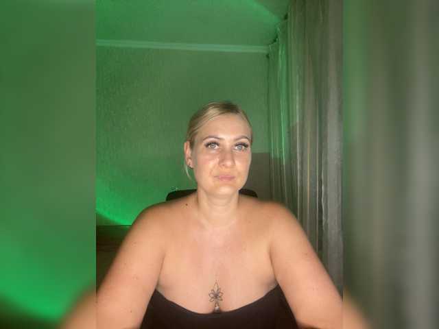 Enni1 live cam on BongaCams