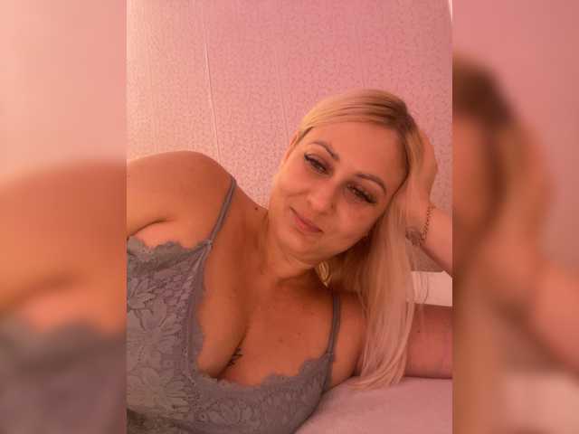 Enni1 live cam on BongaCams