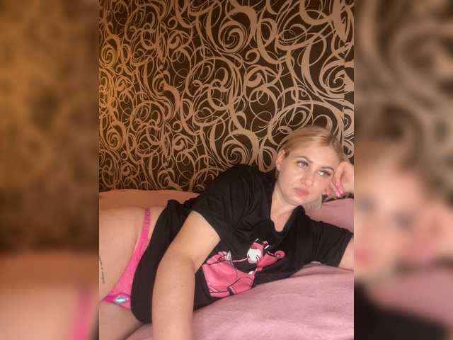 Alinka11127 webcam