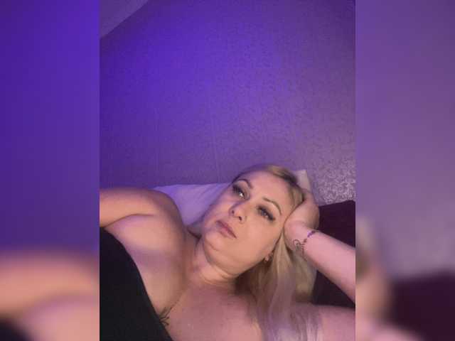 _CherryLina_ live cam on BongaCams