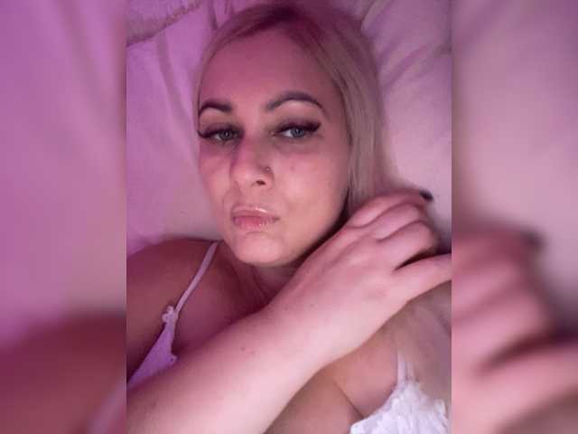 _CherryLina_ live cam preview