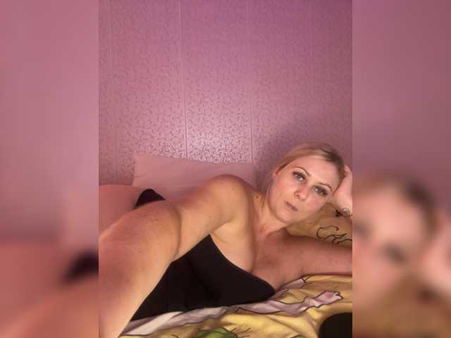 Enni1 live cam on BongaCams