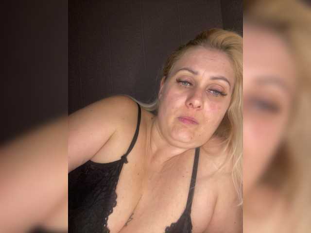 Enni1 live cam on BongaCams