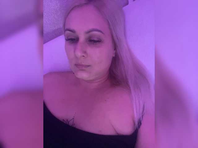 Enni1 live cam on BongaCams