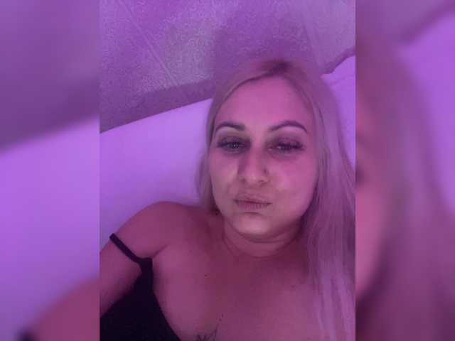 Enni1 live cam on BongaCams