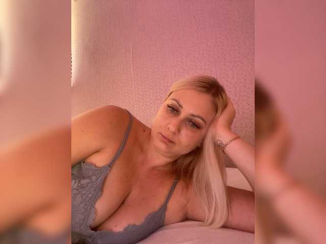 Enni1 live cam on BongaCams