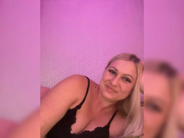 Enni1 live cam on BongaCams
