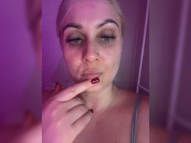 Enni1 live cam on BongaCams