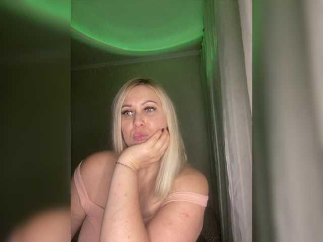 Enni1 live cam on BongaCams