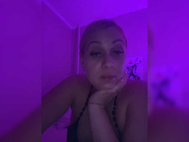 Enni1 live cam on BongaCams