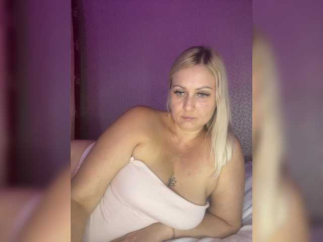 Enni1 live cam on BongaCams