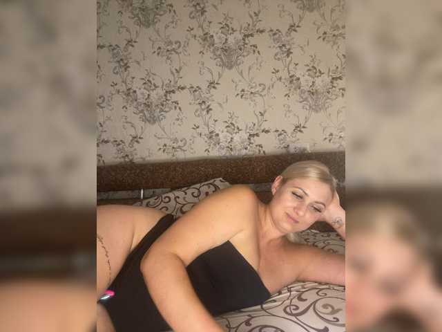 Enni1 live cam on BongaCams