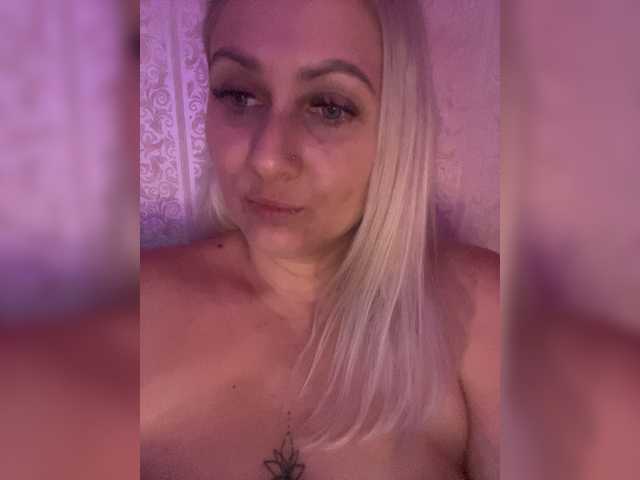 Enni1 live cam on BongaCams
