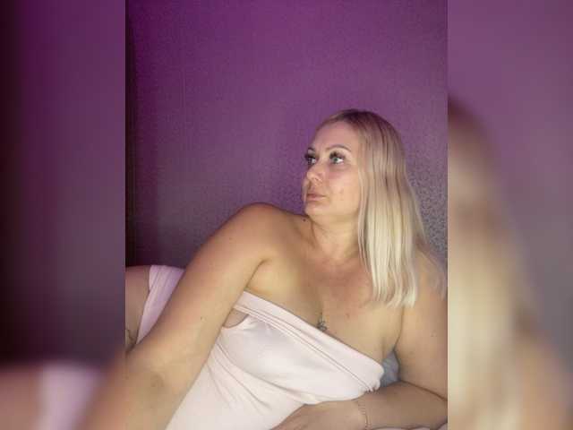 Enni1 live cam on BongaCams