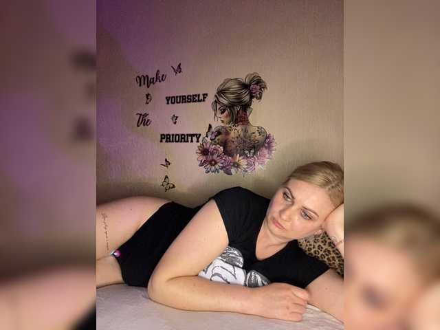 Enni1's BongaCams show and profile