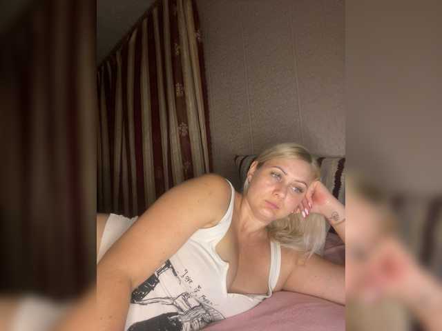Enni1 live cam on BongaCams