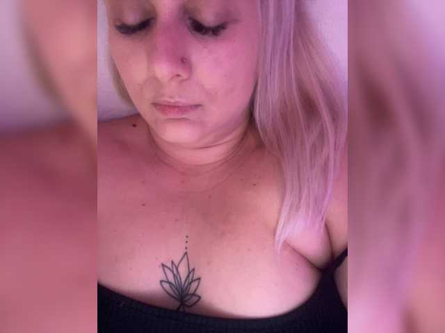 Enni1 live cam on BongaCams