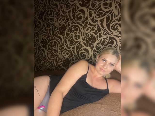 Enni1 live cam on BongaCams
