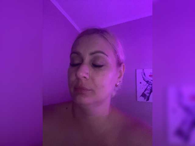Enni1 live cam on BongaCams