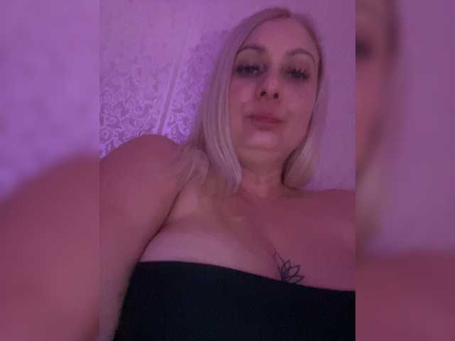 Enni1 live cam on BongaCams