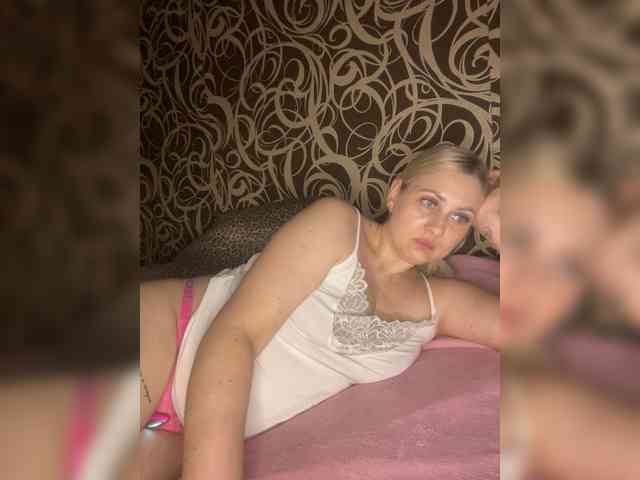 Alinka11127 webcam