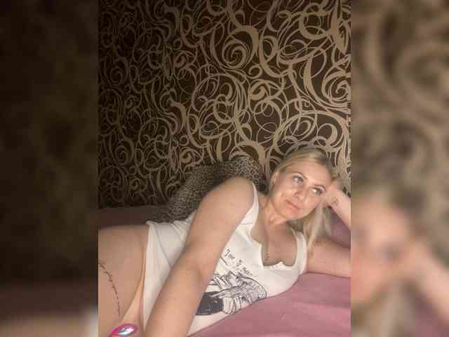 Alinka11127 webcam