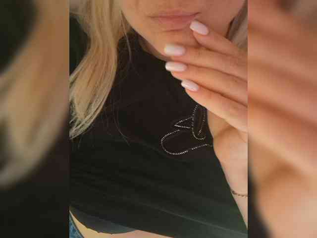 MissDivine webcam