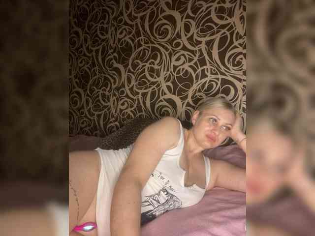 Alinka11127 webcam