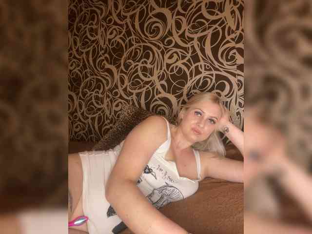 Alinka11127 webcam