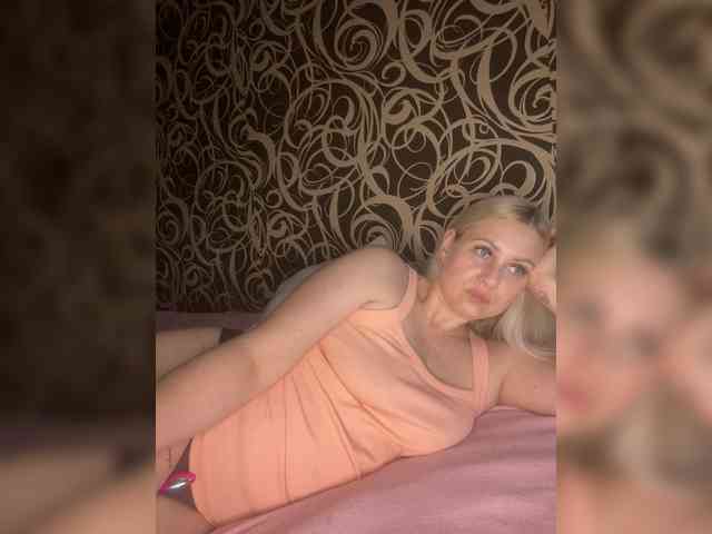 Alinka11127 webcam