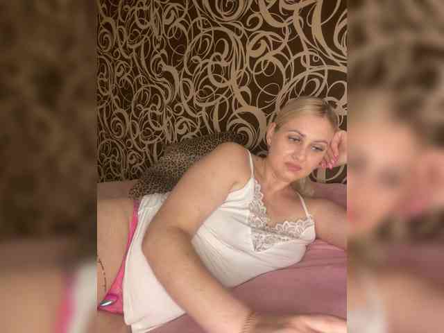 Alinka11127 webcam