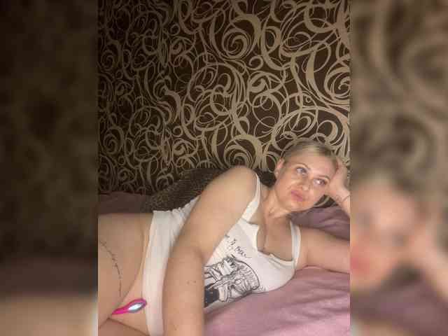 Alinka11127 webcam